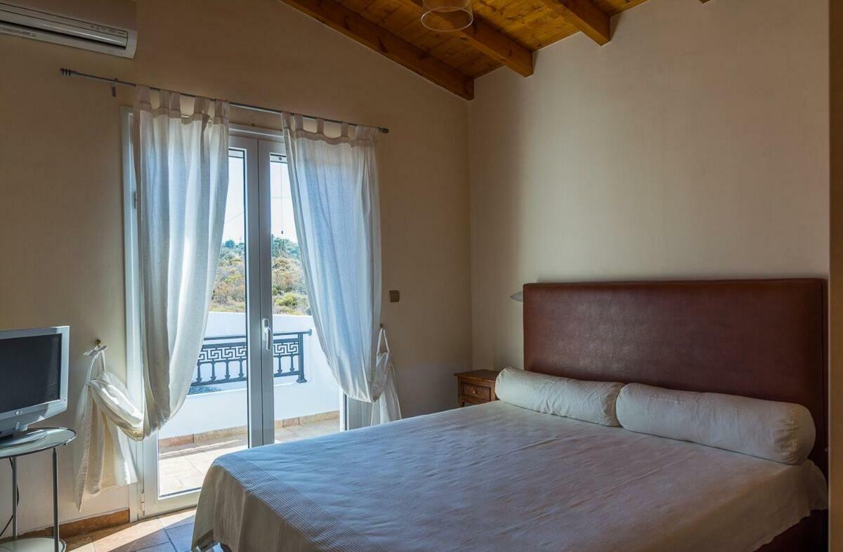 House Next To The Sea Villa แอร์มิโอนี ภายนอก รูปภาพ